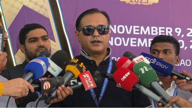 ফুটবলারদের ব্যবহার খুব খারাপ, ক্রিকেট আভিজাত্যের খেলা: আসিফ