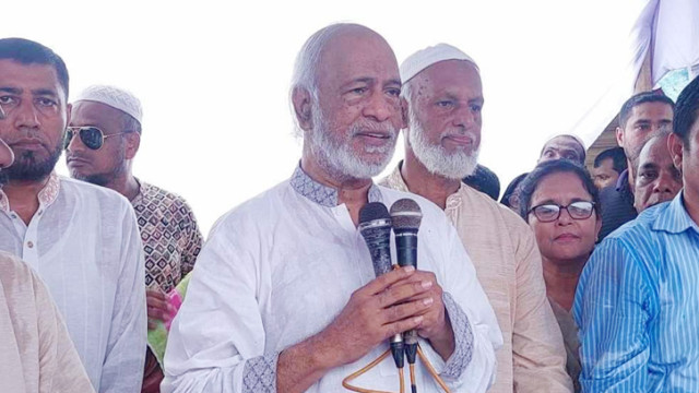 ফারাক্কা বাঁধ বাংলাদেশের জন্য মরণফাঁদ: মঈন খান