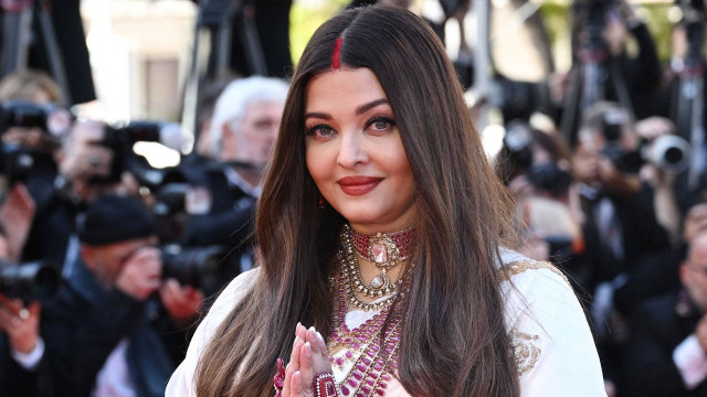 আমার শরীর নিয়ে এত আগ্রহ কেন: ঐশ্বরিয়া