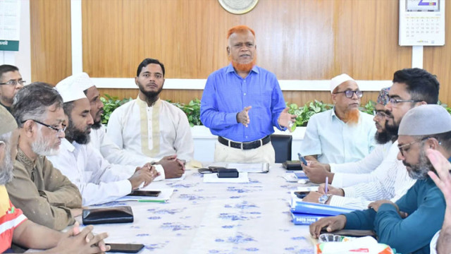 জামায়াতে ইসলামীর কেন্দ্রীয় নির্বাহী পরিষদ সদস্য ও ঢাকা মহানগরী দক্ষিণের আমির মো. নূরুল ইসলাম বুলবুল
