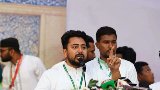 মিথ্যা মামলা দিয়ে মুখ বন্ধ করা যাবে না: নাহিদ