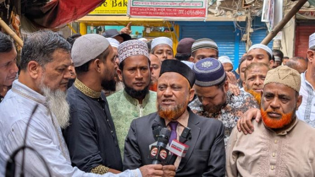 রাজধানীতে ভূমিকম্পে হতাহতদের পরিবারের পাশে জামায়াত