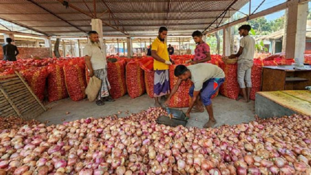 সীমিত আকারে পেঁয়াজ আমদানির অনুমতি দিচ্ছে সরকার