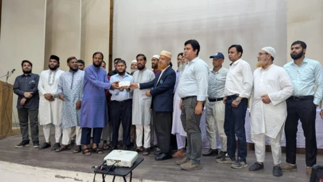 মহাখালী ক্যান্সার হাসপাতালে কোটি টাকা অনুদান দিল জামায়াত
