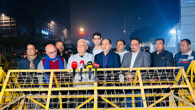 খালেদা জিয়া অত্যন্ত জটিল-সংকটময় মুহূর্ত পার করছেন: ডা. জাহিদ