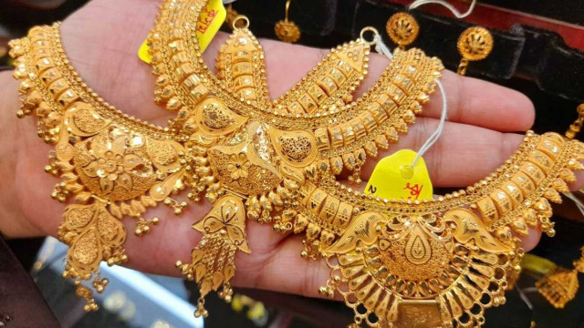 দেশের ইতিহাসে সর্বোচ্চ দামে স্বর্ণ