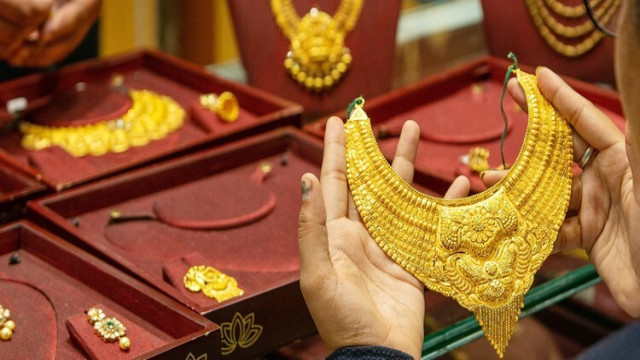 সোনার ভরি এখন আড়াই লাখ