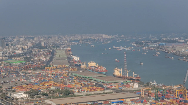 চট্টগ্রাম বন্দরে মঙ্গলবার ২৪ ঘণ্টা কর্মবিরতি ঘোষণা