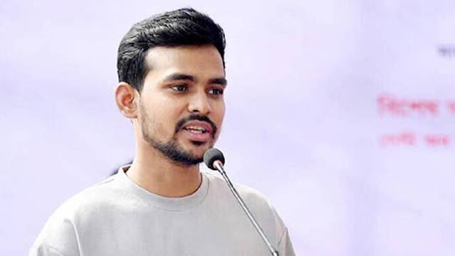 ঢাকা-১১ আসনে বিএনপি একজন বিদেশি নাগরিককে মনোনয়ন দিয়েছে: আসিফ মাহমুদ