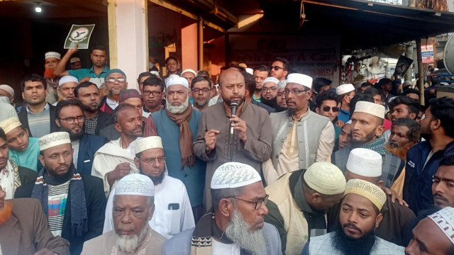 চাঁদাবাজি-গুণ্ডামির রাজনীতি আর চলতে দেয়া হবে না: ব্যারিস্টার ফুয়াদ