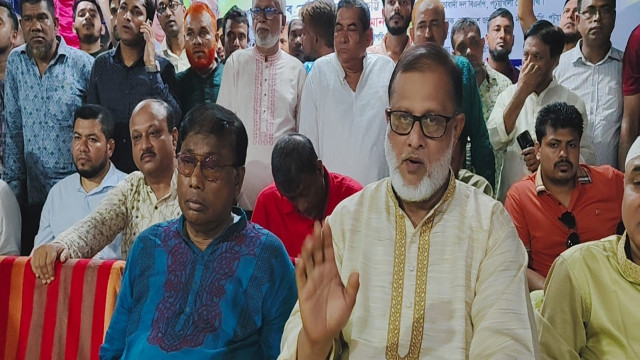 গলাচিপায় বিএনপি'র নবনির্বাচিত কমিটির শীর্ষ নেতৃবৃন্দের সংবর্ধনা অনুষ্ঠিত