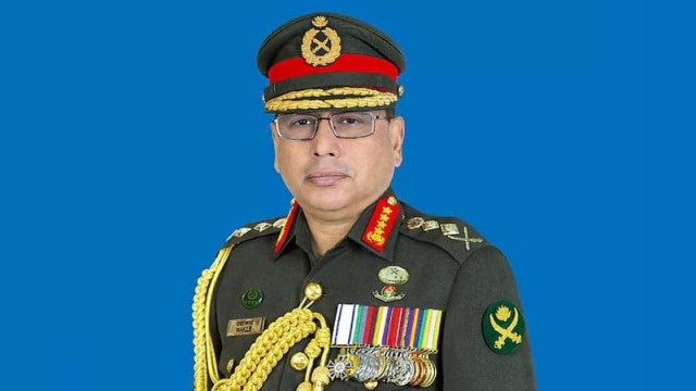 দেশের মানুষ এখন সেনাবাহিনীর দিকে তাকিয়ে আছে: সেনাপ্রধান