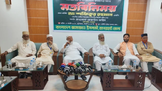 আওয়ামী লীগকে রাজনীতি করতে দেওয়া উচিত হবে না: জামায়াত আমির