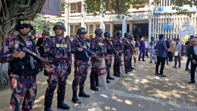 প্লট দুর্নীতি মামলার রায় ঘিরে নিম্ন আদালতে নিরাপত্তা জোরদার