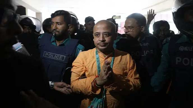 রাষ্ট্রদ্রোহ মামলায় গ্রেপ্তার সাবেক ইসকন নেতা চিন্ময় কৃষ্ণ দাস