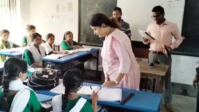 সব শিক্ষাপ্রতিষ্ঠানে ৩ দিন অনলাইনে ক্লাস নেয়া হবে