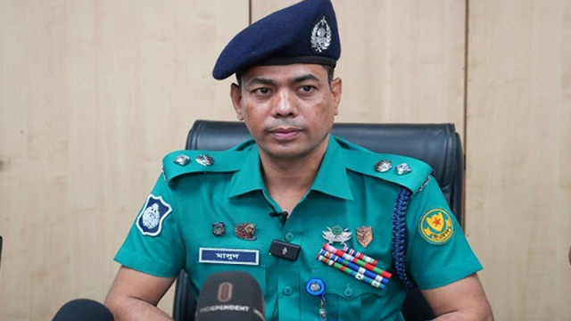 ৩ মাস কোনো ফোন ব্ল্যাকলিস্ট হবে না: ডিসি মাসুদ