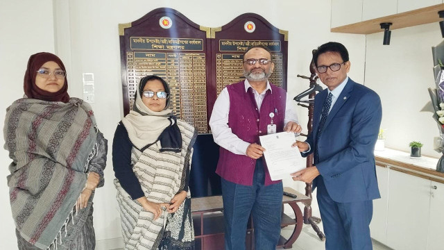 পদত্যাগপত্র জমা দিলেন ঢাবি উপাচার্য