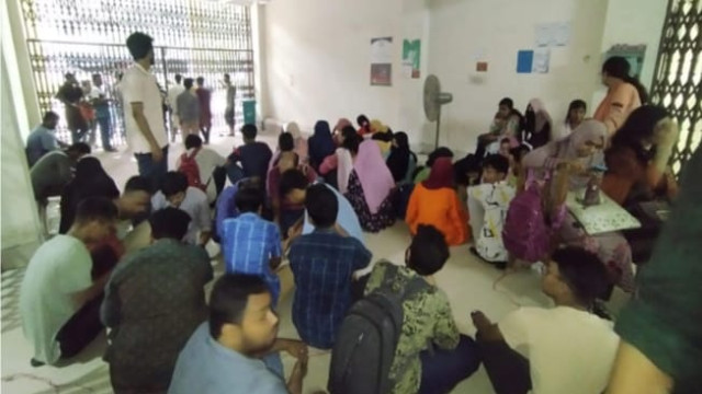 সমকামিতায় অভিযুক্ত শিক্ষককে স্থায়ী বহিষ্কারের দাবিতে উত্তাল ইসলামী বিশ্ববিদ্যালয়
