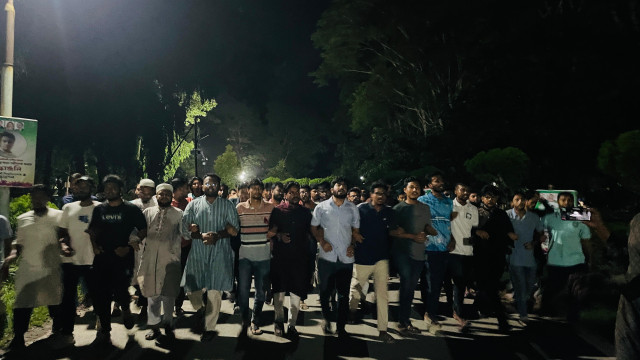 ব্যবসায়ী সোহাগ হত্যার প্রতিবাদে ইবিতে বিক্ষোভ মিছিল