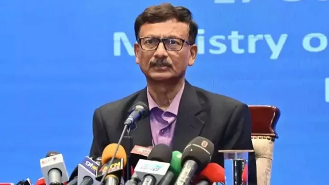 জুলাই-আগস্টের ঐতিহাসিক গণঅভ্যুত্থানে নেতৃত্ব দেওয়া বাংলাদেশের তরুণরাই শেষ পর্যন্ত জাতীয় রাজনীতি ও প্...