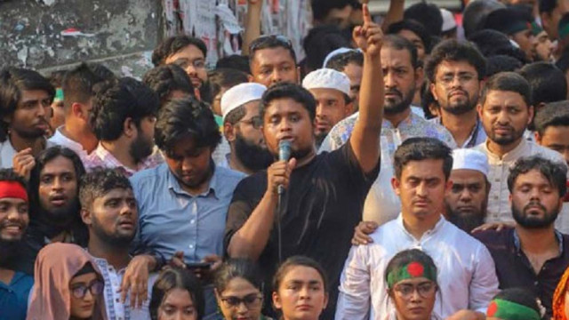 আমি ঘোষণা দিতে না পারলেও, আপনাদের লক্ষ্য হবে আওয়ামী লীগকে নিষিদ্ধ করা: হাসনাত
