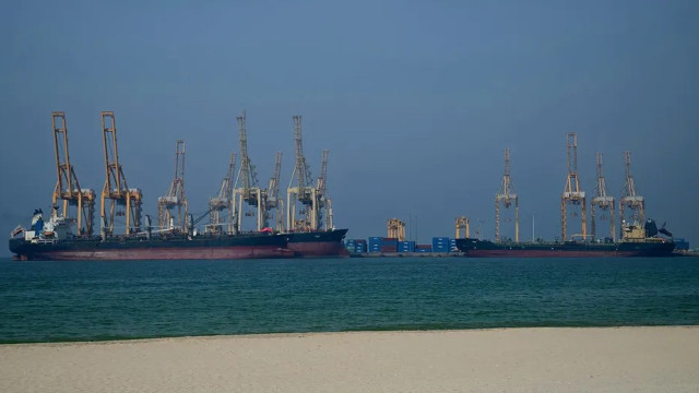 লেবাননে ইসরায়েলি আগ্রাসনের প্রতিবাদে ফের হরমুজ প্রণালি বন্ধ করল ইরান