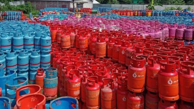 সারাদেশে সিলিন্ডার গ্যাস বিক্রি বন্ধের ঘোষণা