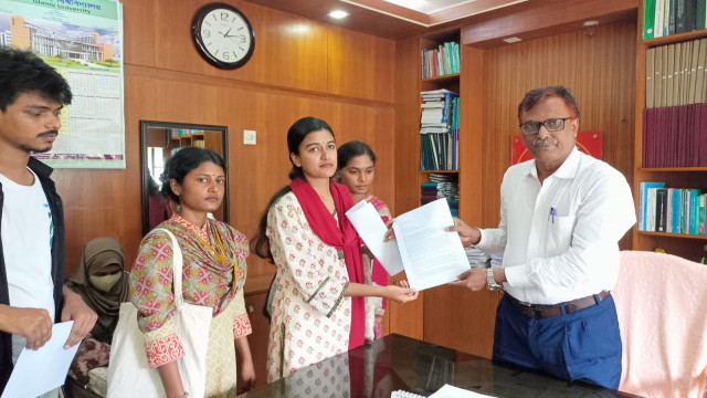 ইবিতে ওডিও ক্লিপ ভাইরাল হ‌ওয়া সেই শিক্ষকের বিরুদ্ধে লিখিত অভিযোগ