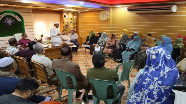 "আদর্শ শিক্ষকদের শিক্ষা দান” জাতি পূনর্গঠনের পথে এগিয়ে নেয়ার শ্রেষ্ঠ উপহার: মোবারক হোসাইন