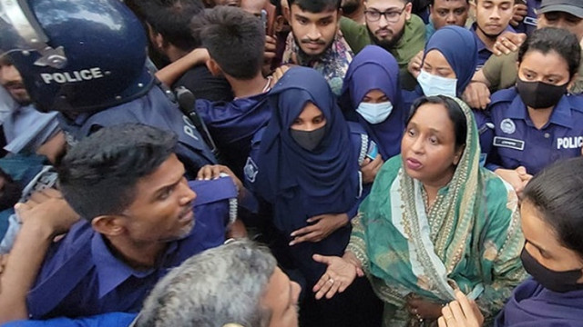 গ্রেপ্তার হলেন সেলিনা হায়াৎ আইভী