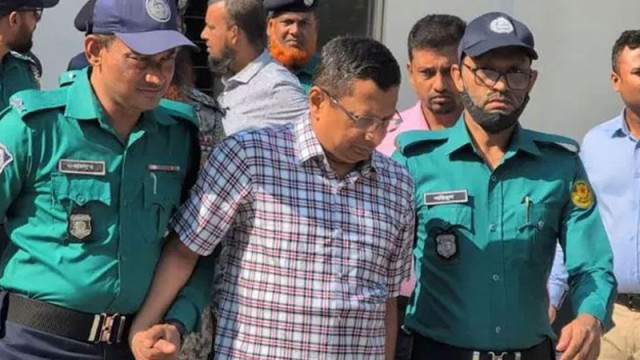 মানবতাবিরোধী অপরাধে রাজসাক্ষী আইজিপি মামুনের ৫ বছর কারাদণ্ড