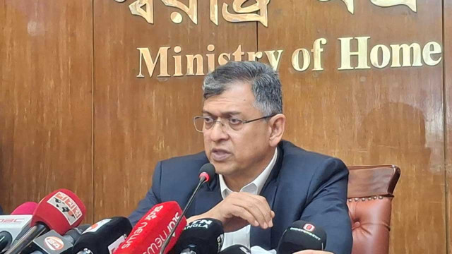 শীর্ষ সন্ত্রাসী-চাঁদাবাজদের বিরুদ্ধে শিগগিরই অ্যাকশন: স্বরাষ্ট্রমন্ত্রী