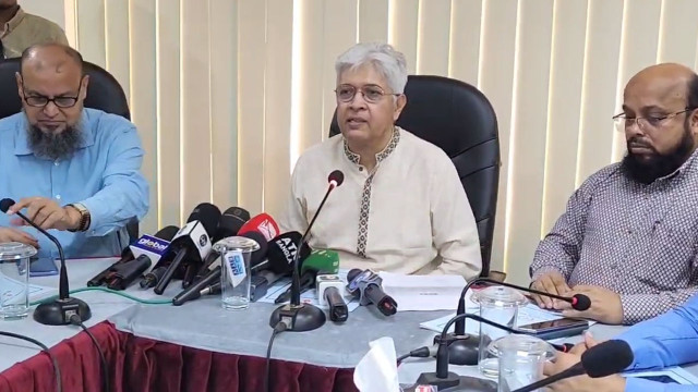 কিছু জায়গায় লবণ না দেওয়ার কারণে চামড়া নষ্ট হয়েছে: শিল্প উপদেষ্টা