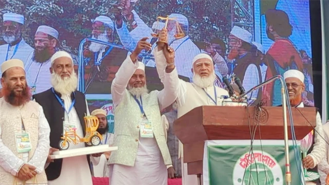 সাধারণ মানুষ ও প্রধানমন্ত্রীর একই বিচার হবে: জামায়াত আমির