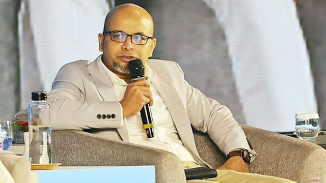 'পদত্যাগ করছেন না প্রধান উপদেষ্টা'