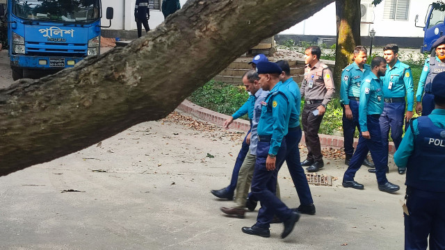 মানবতাবিরোধী অপরাধ: ট্রাইব্যুনালে দুই সেনা কর্মকর্তা