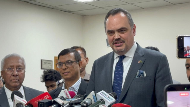 বাংলাদেশের নির্বাচনে যুক্তরাষ্ট্র কোনও পক্ষ নেবে না : মার্কিন রাষ্ট্রদূত