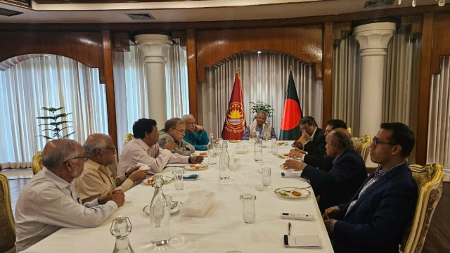 জুলাই সনদ স্বাক্ষর অনুষ্ঠান; প্রধান উপদেষ্টার সভাপতিত্বে ঐকমত্য কমিশনের বৈঠক